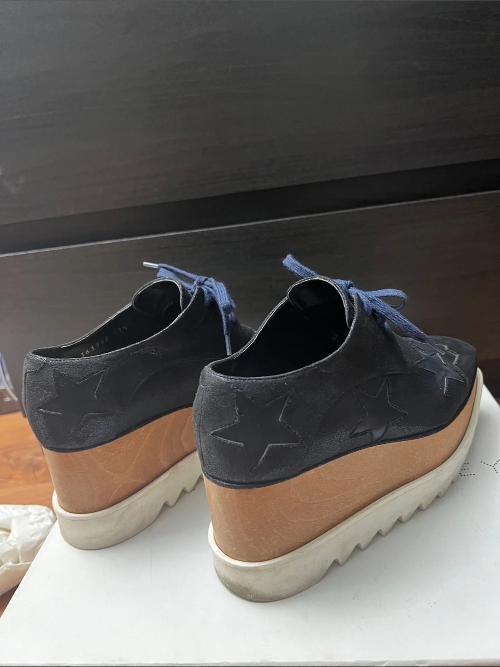 Stella McCartney Elyse Navy Glitter Platform Lace-Up Sneakers with Star
